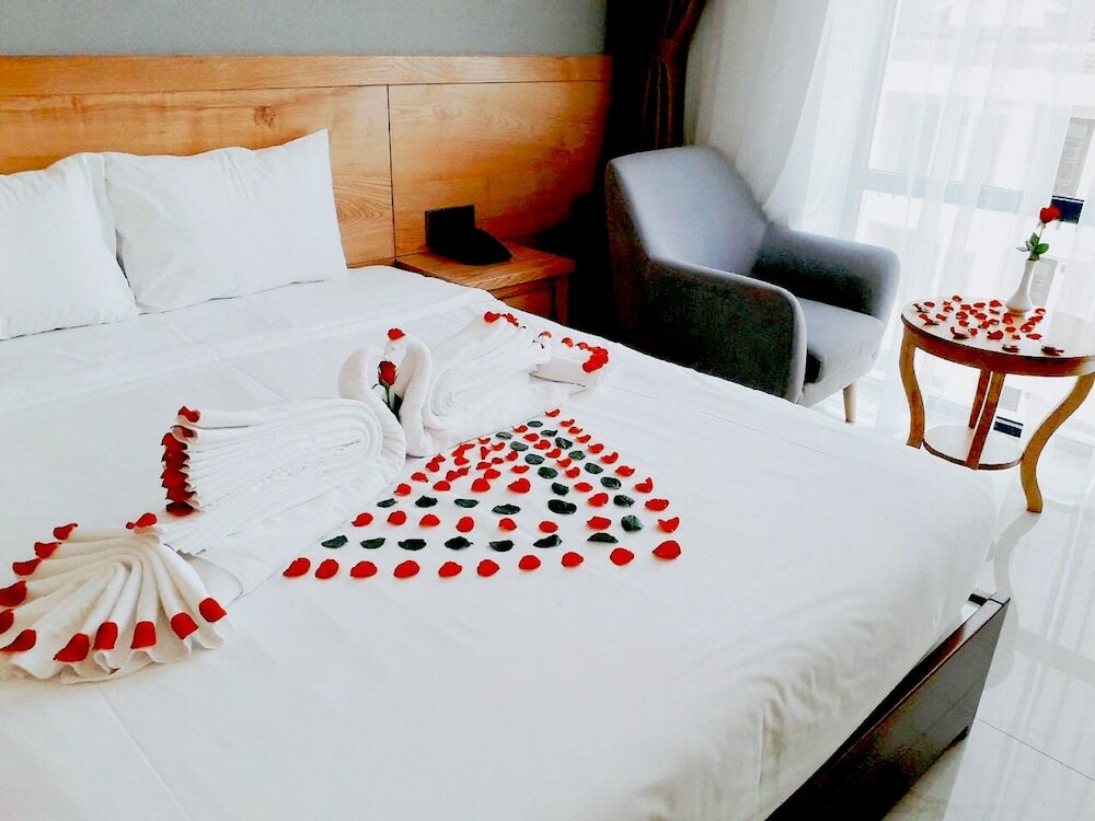 Фото Sunny Ocean Hotel & SPA