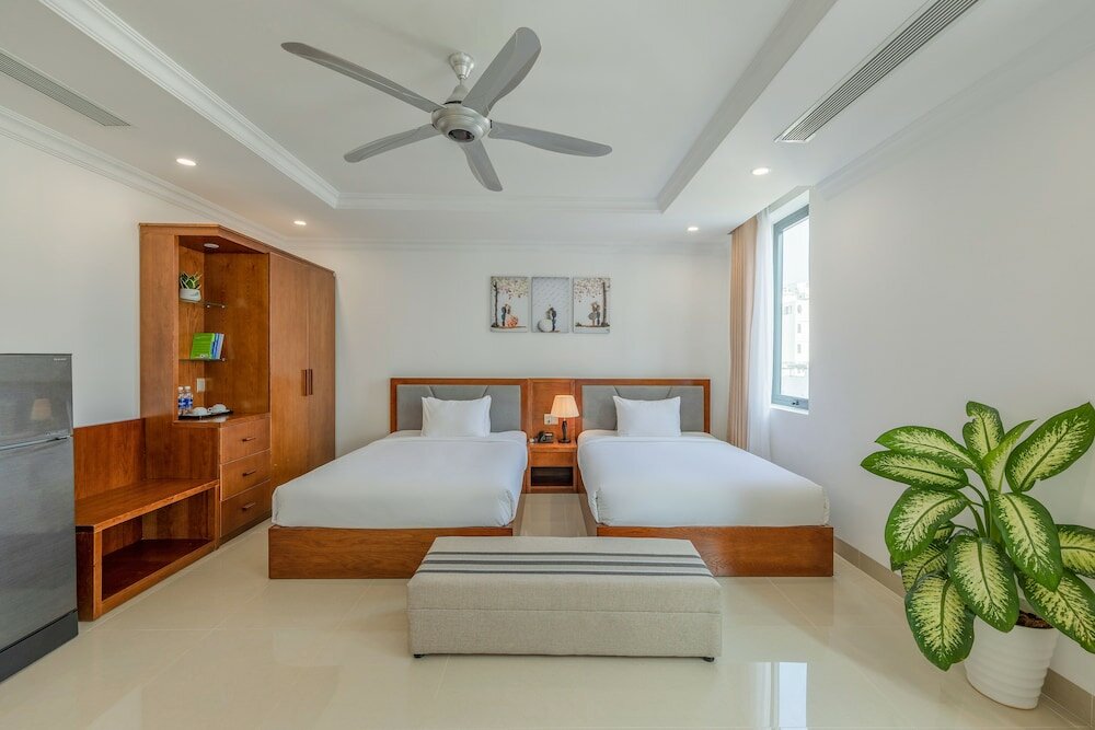 Фото Kiwi Hotel & Apartments