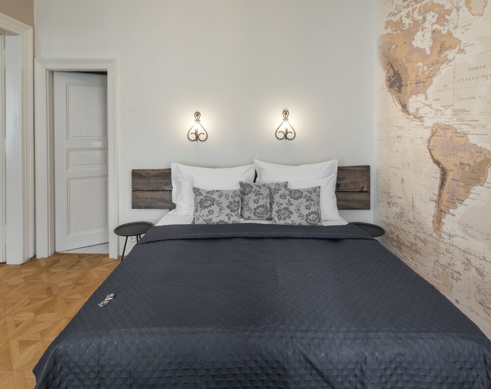 Фото 6 Continents Apartments by Adrez Living