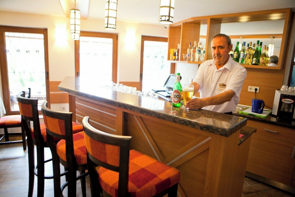 Фото Hotel Coop Rozhen