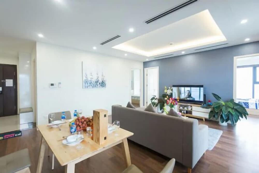 Фото Bayhomes Imperia Garden