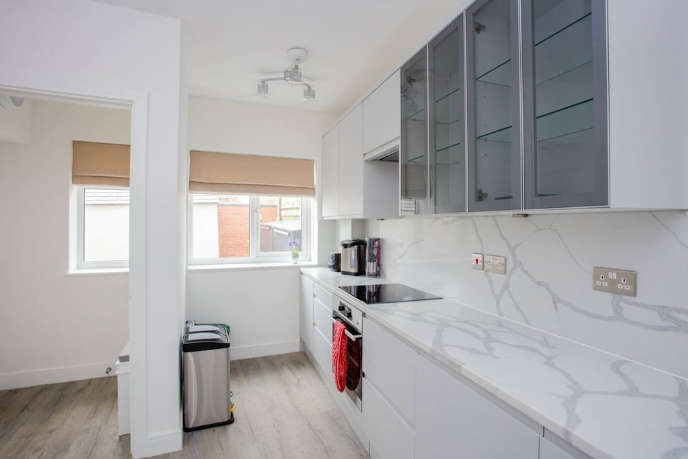 Фото Bright 1 Bedroom Apartment in West London
