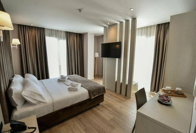 Гостиница Iliad Hotel в Дурресе