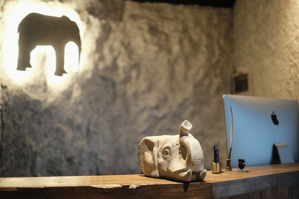 Фото Hotel Elephant