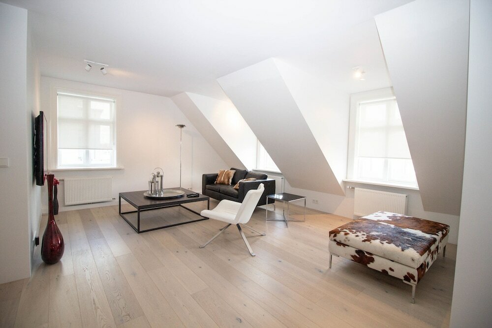 Фото City Point Reykjavik Center