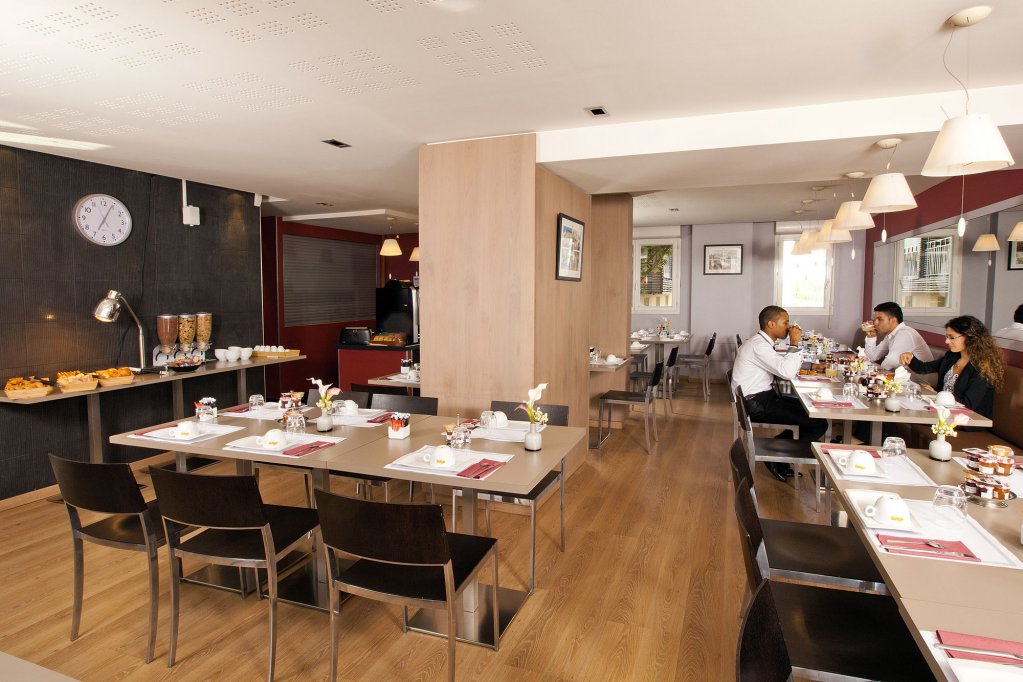 Фото Sejours & Affaires Creteil Le Magistere