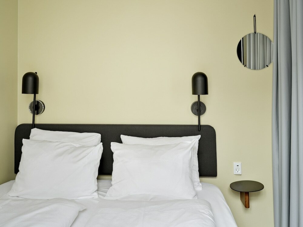 Фото Apēron Apartment Hotel