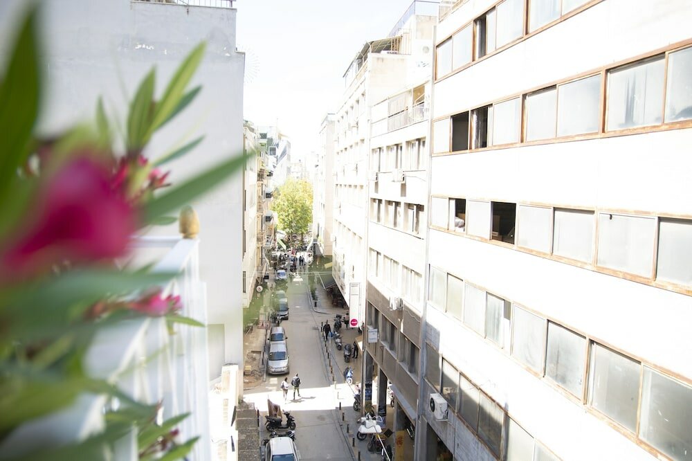 Фото Athenian Sensations Apartments & Suites