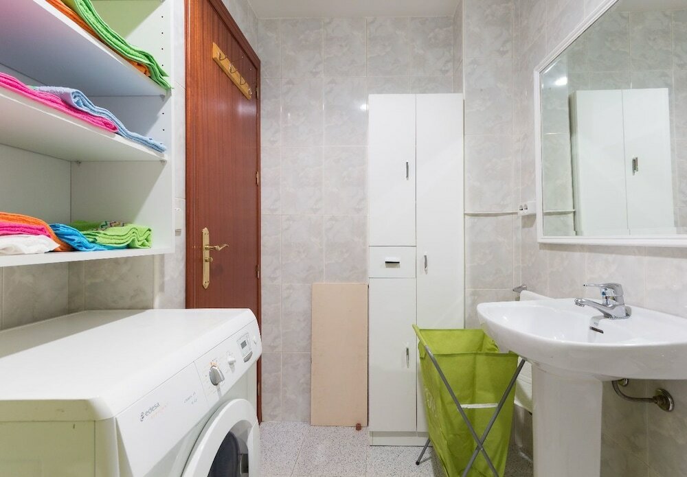 Фото Pedregalejo Beach Apartment 1