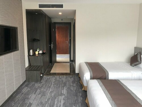 Гостиница Muong Thanh Grand Bai Chay Hotel в Халонге