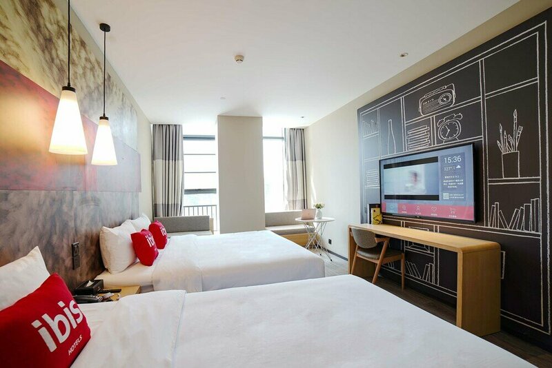 Гостиница Ibis Chengdu Hi-Tech Zone Longhu Hotel в Чэнду