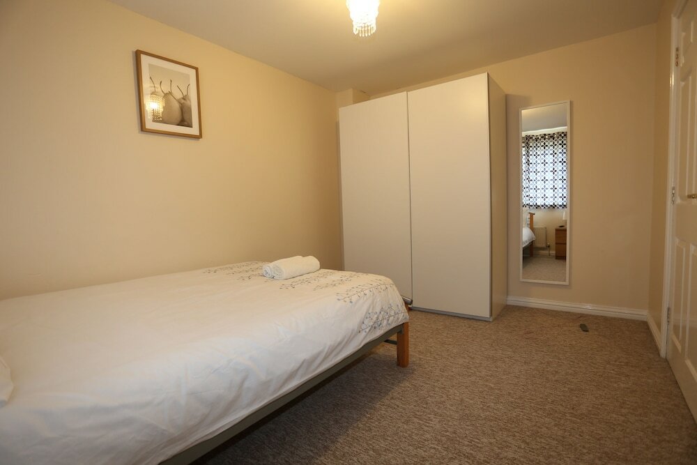 Фото Beautiful 4 beds Hillview House