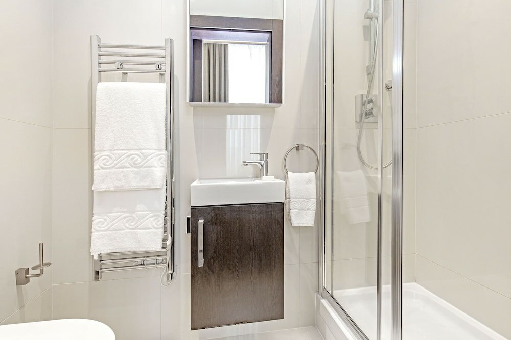 Фото 130 Queen's Gate Apartments