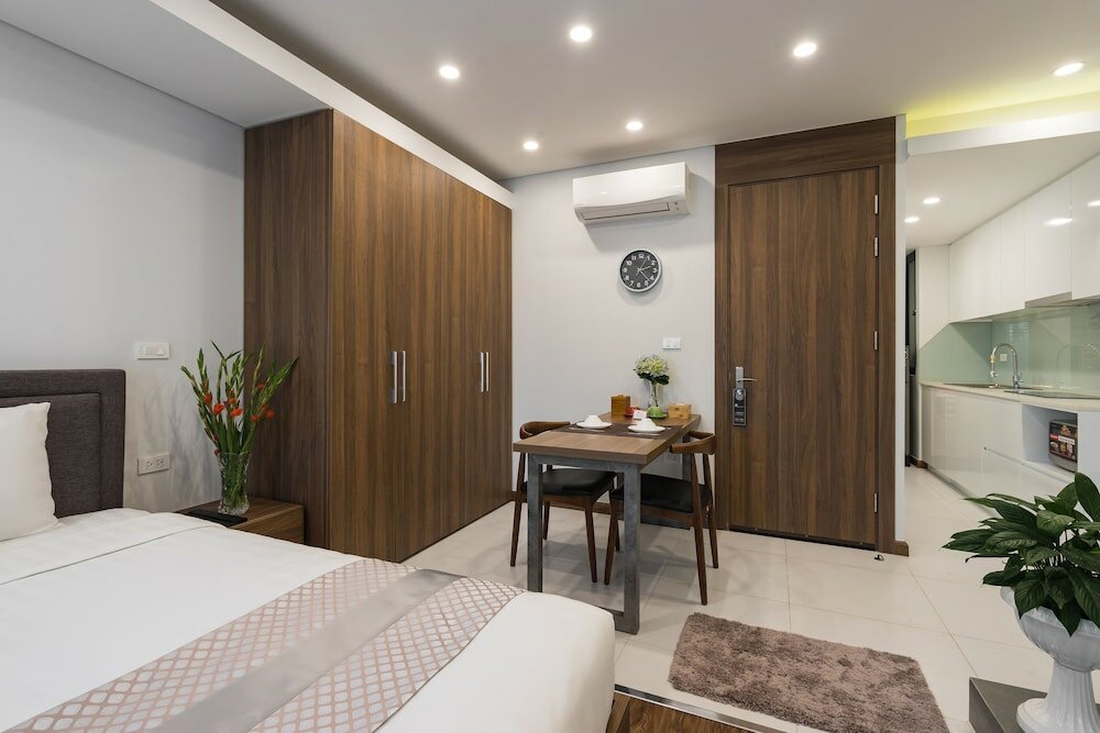 Фото Narcissus Hotel and Apartment