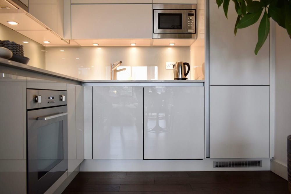 Фото Contemporary 1 Bedroom Flat With Stunning London View