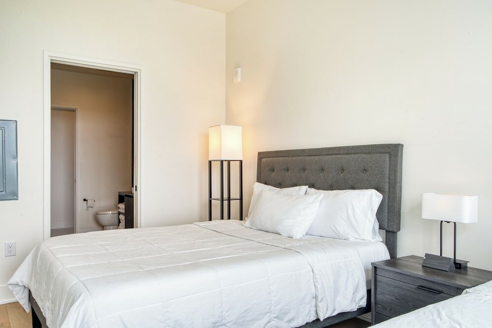 Фото City Limits by AvantStay