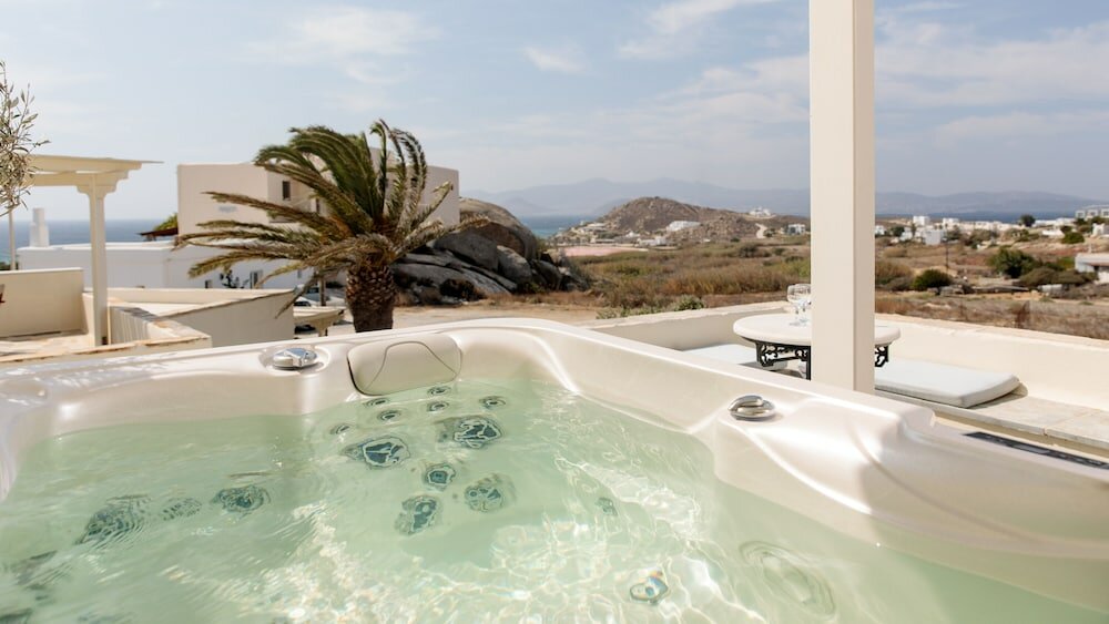 Фото Proteas Hotel & Suites