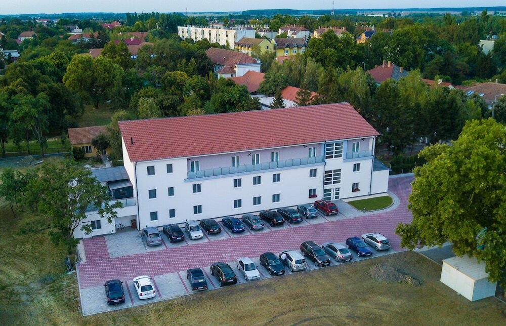 Фото Hotel Szeghalom