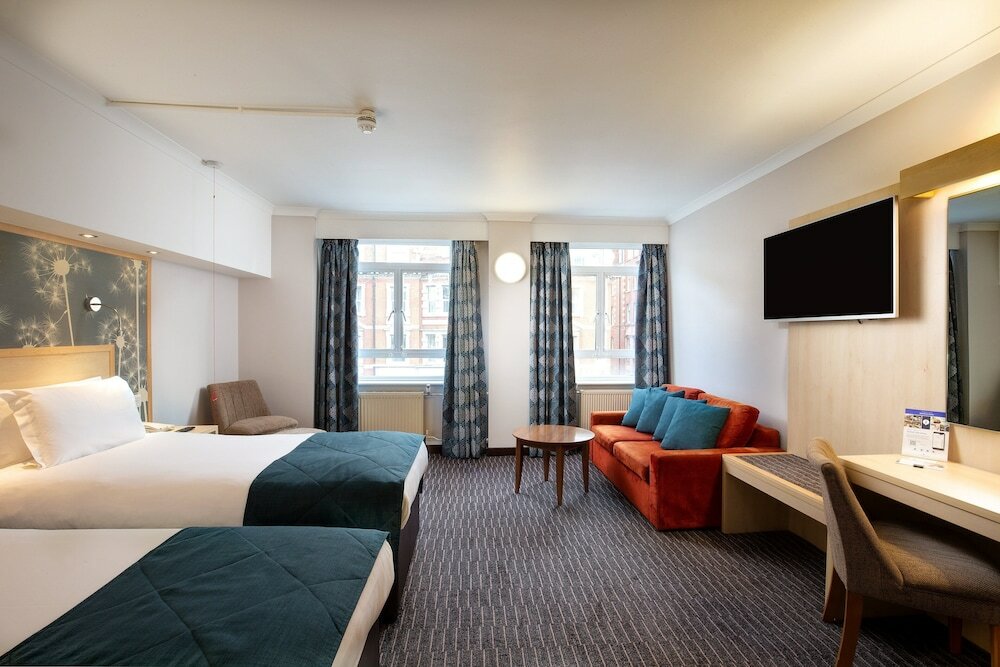 Фото Bedford Hotel