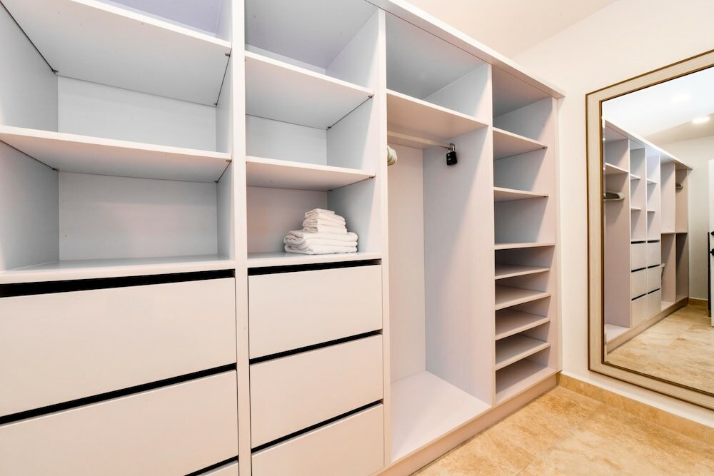 Фото Newly Remodeled 5-bedroom 5-bath in Tierra del Sol!