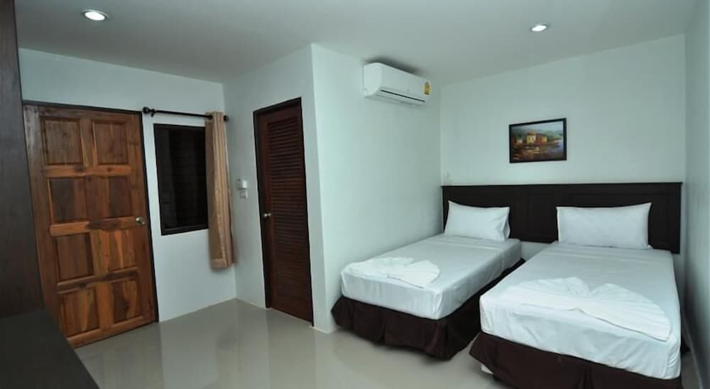 Фото Sabai House