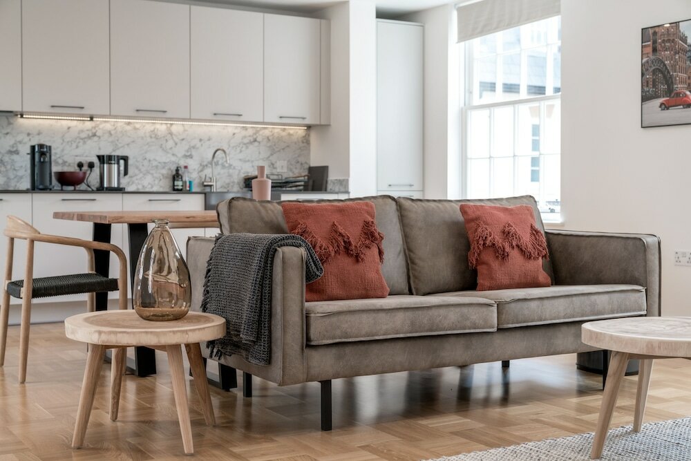 Фото Altido Spectacular 3-Bed Flat Near Holland Park