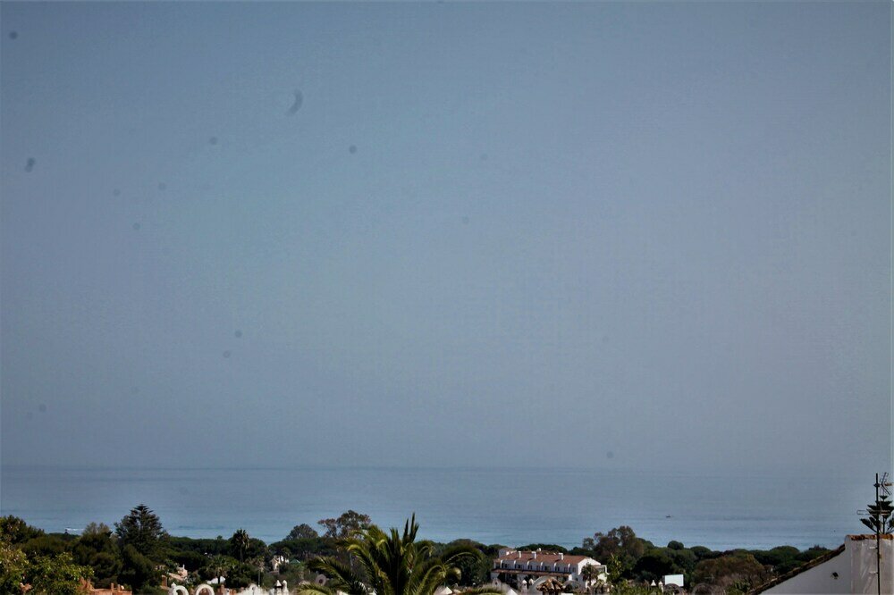 Фото Rootop Villa - Chalet EN Cabo Pino con vistas al mar, jardines y piscina