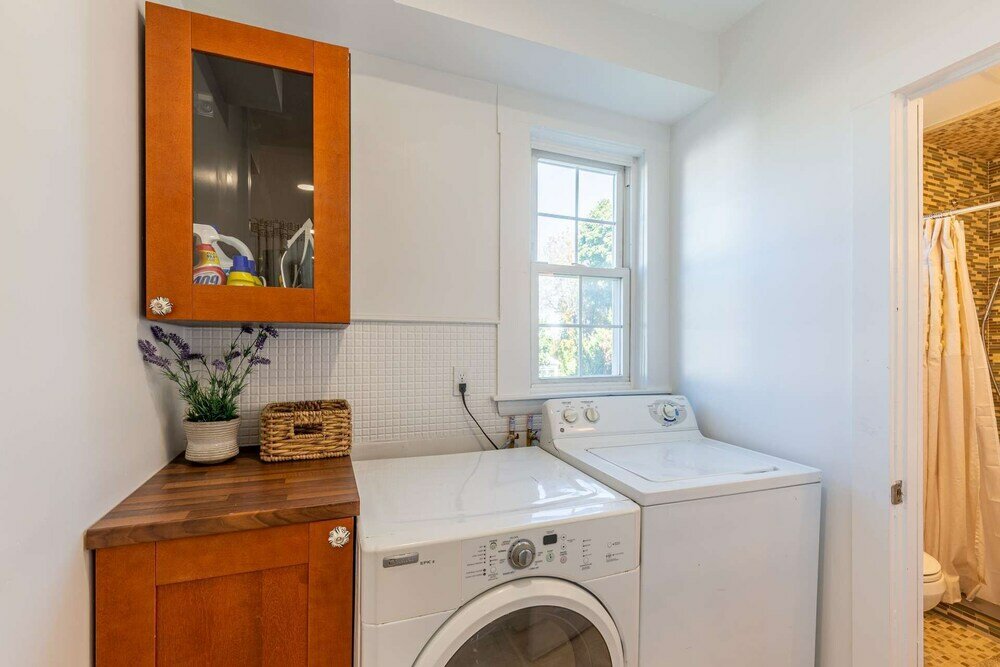 Фото Broom & Board