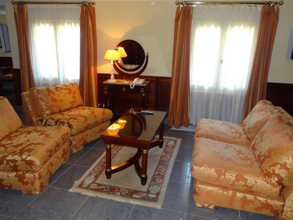 Фото Demeures & Châteaux Hôtel de Greuze