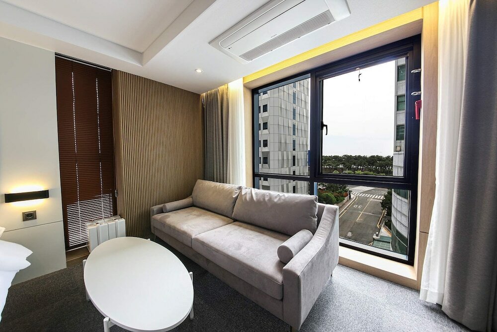 Фото Haeundae Thevan Hotel