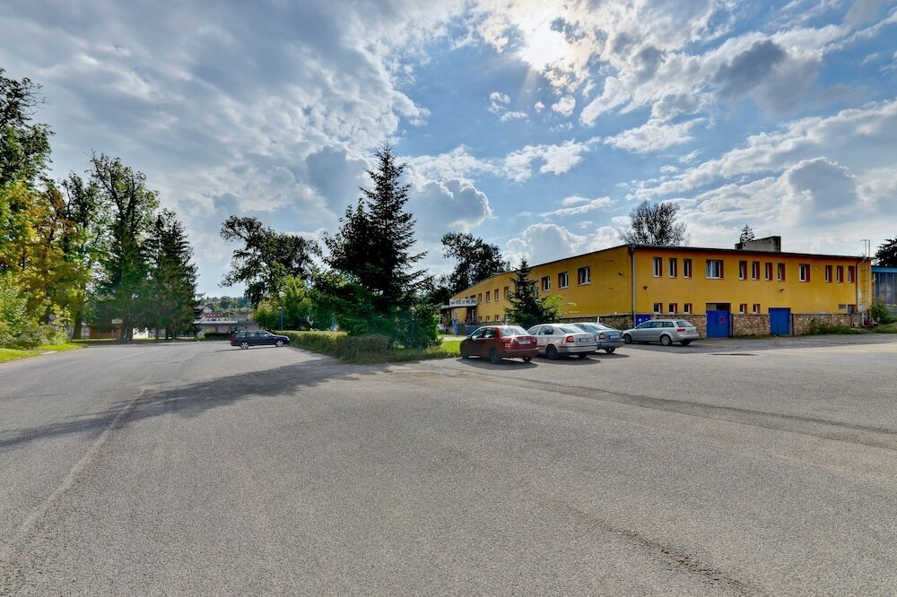 Фото Sporthotel Bk Pod Lipou