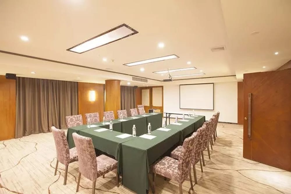 Фото Guangzhou Zhongdao International Hotel