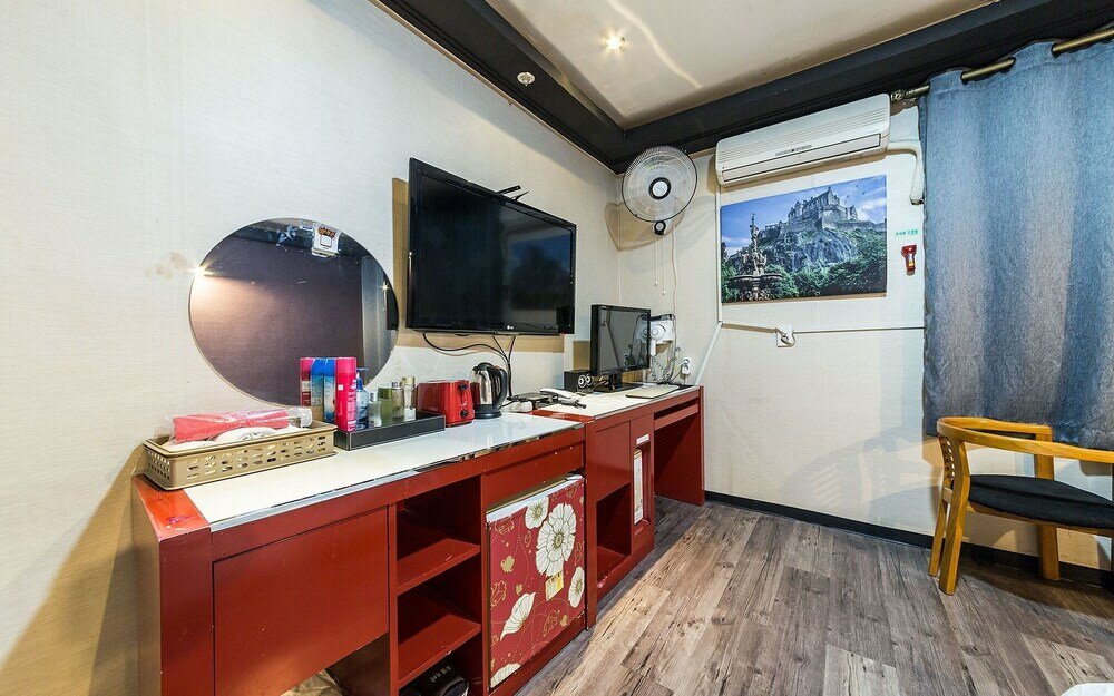 Фото Bucheon Hotel O2