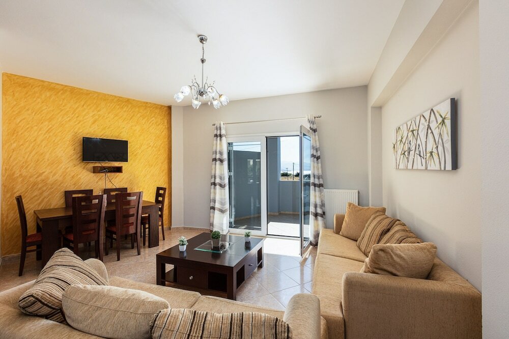 Фото Helena's Aparthotel