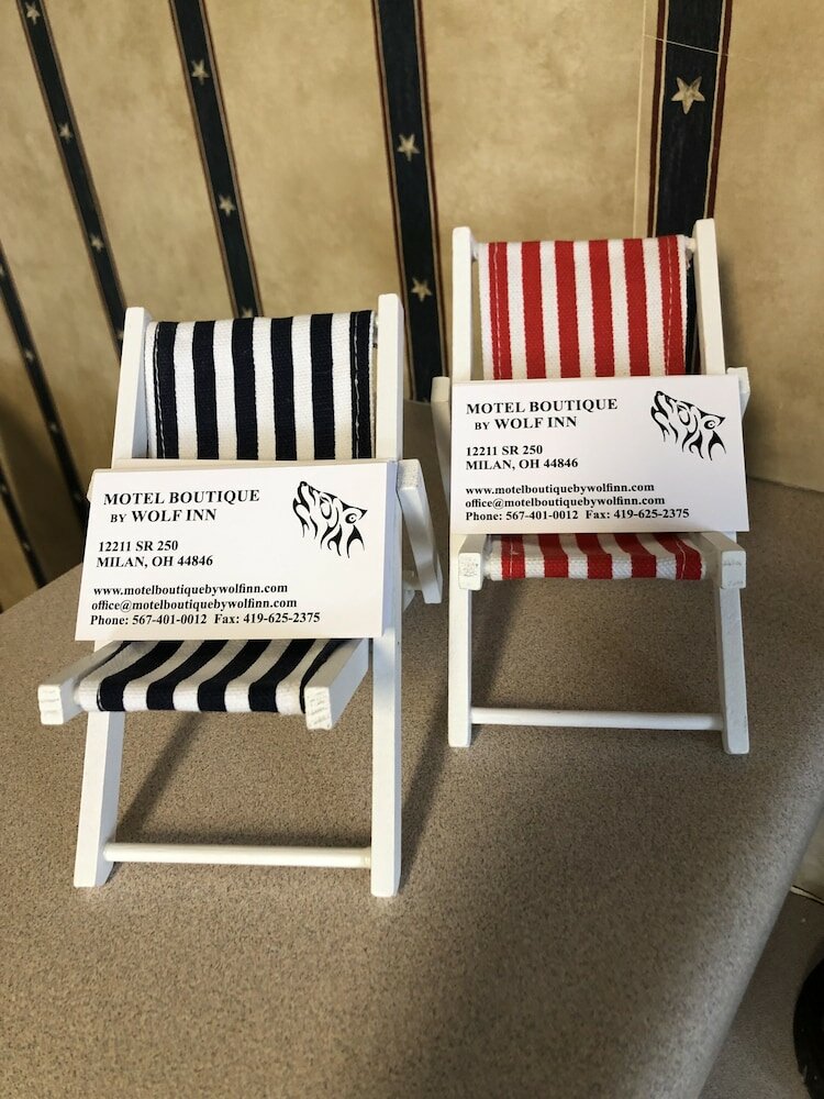 Фото Motel Boutique by Wolf Inn