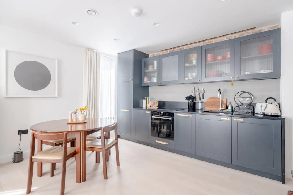 Фото Gorgeous Central London 2bd Flat - Soho