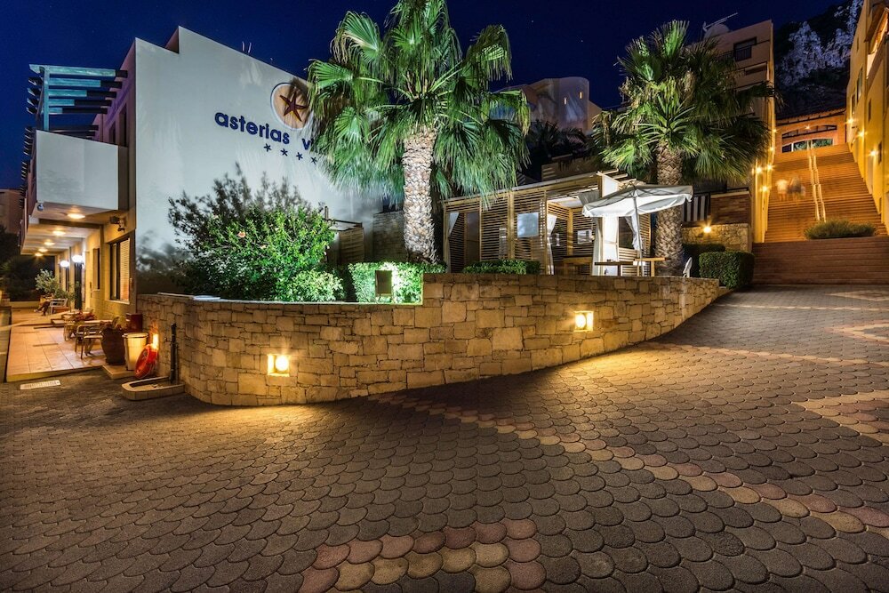 Фото Asterias Village Resort