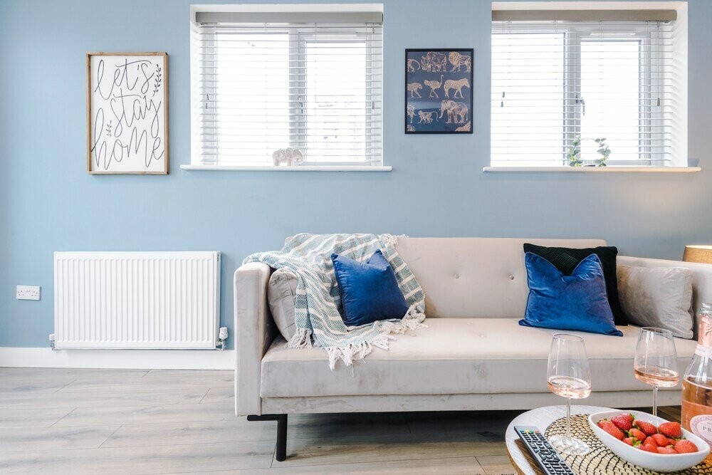 Фото One&Two Bedroom Luxe Apts near Trafford