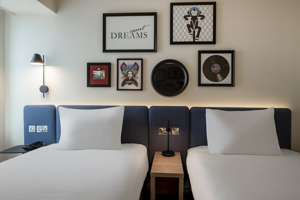 Фото Hampton by Hilton London City