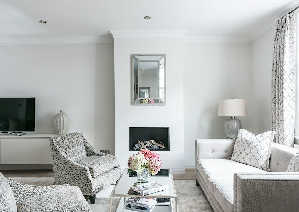 Фото Ultra luxurious London home for 5-7