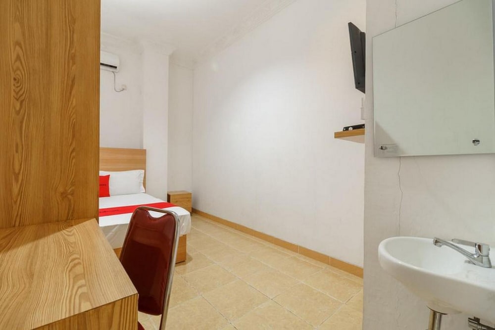 Фото RedDoorz Syariah near Lahat Station