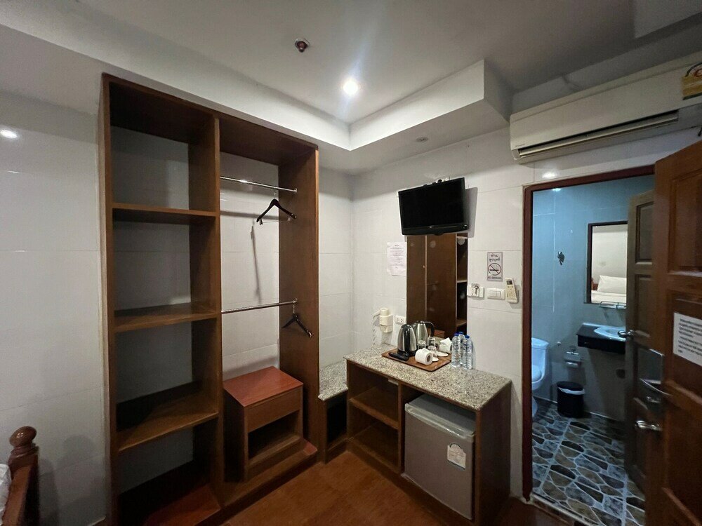 Фото Patong Dynasty Royal Hotel