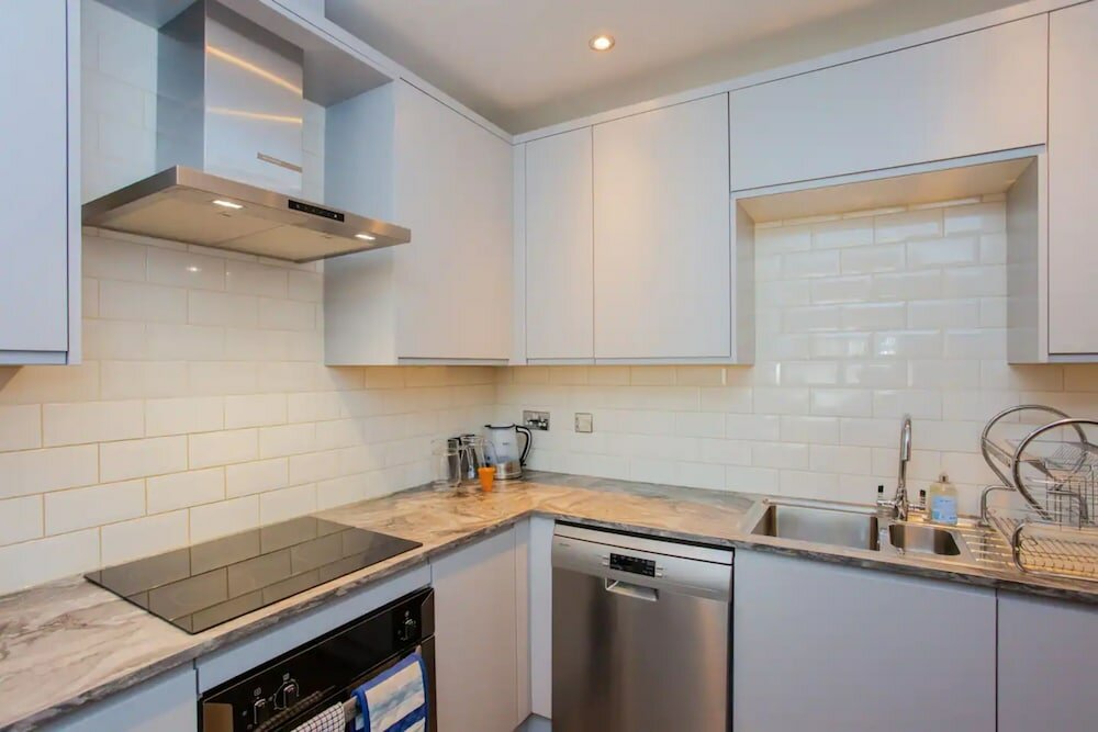 Фото Bright 2 Bedroom Apartment in Islington