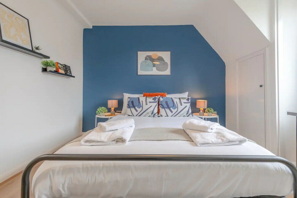 Фото Central 3 Bedroom House With Garden