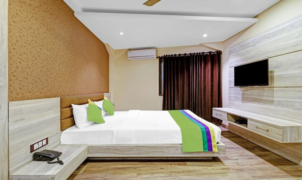 Фото Treebo Trend Apollo