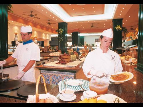 Фото Playacapricho Hotel