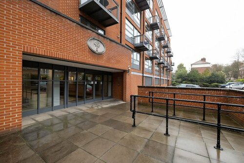 Гостиница The Tower Bridge Apartments в Лондоне