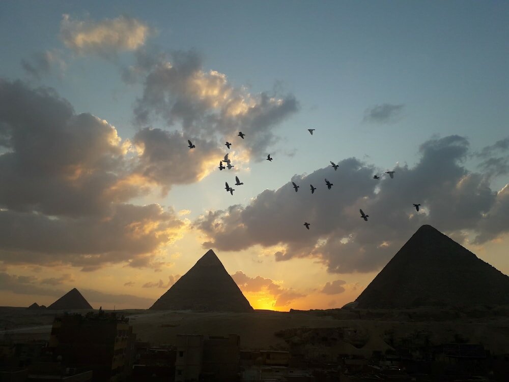 Фото Comfort Pyramids inn