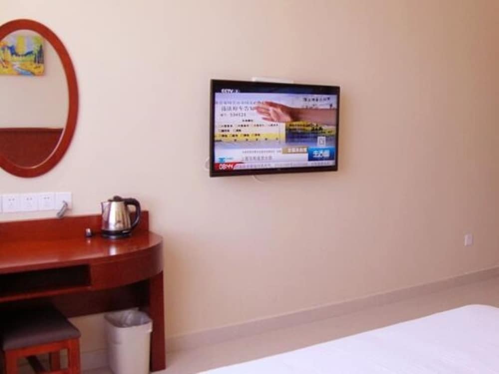 Фото GreenTree Inn ZhangJiaKou Qiaoxi District WuYi East Street JianXing Express Hotel