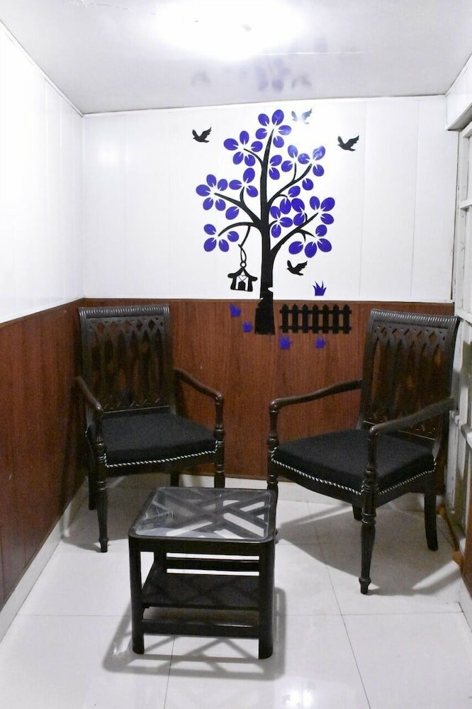 Фото Hotel Royal Gardens Jail Road